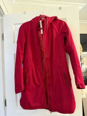 Women’s Lululemon Hooded Raincoat Jacket